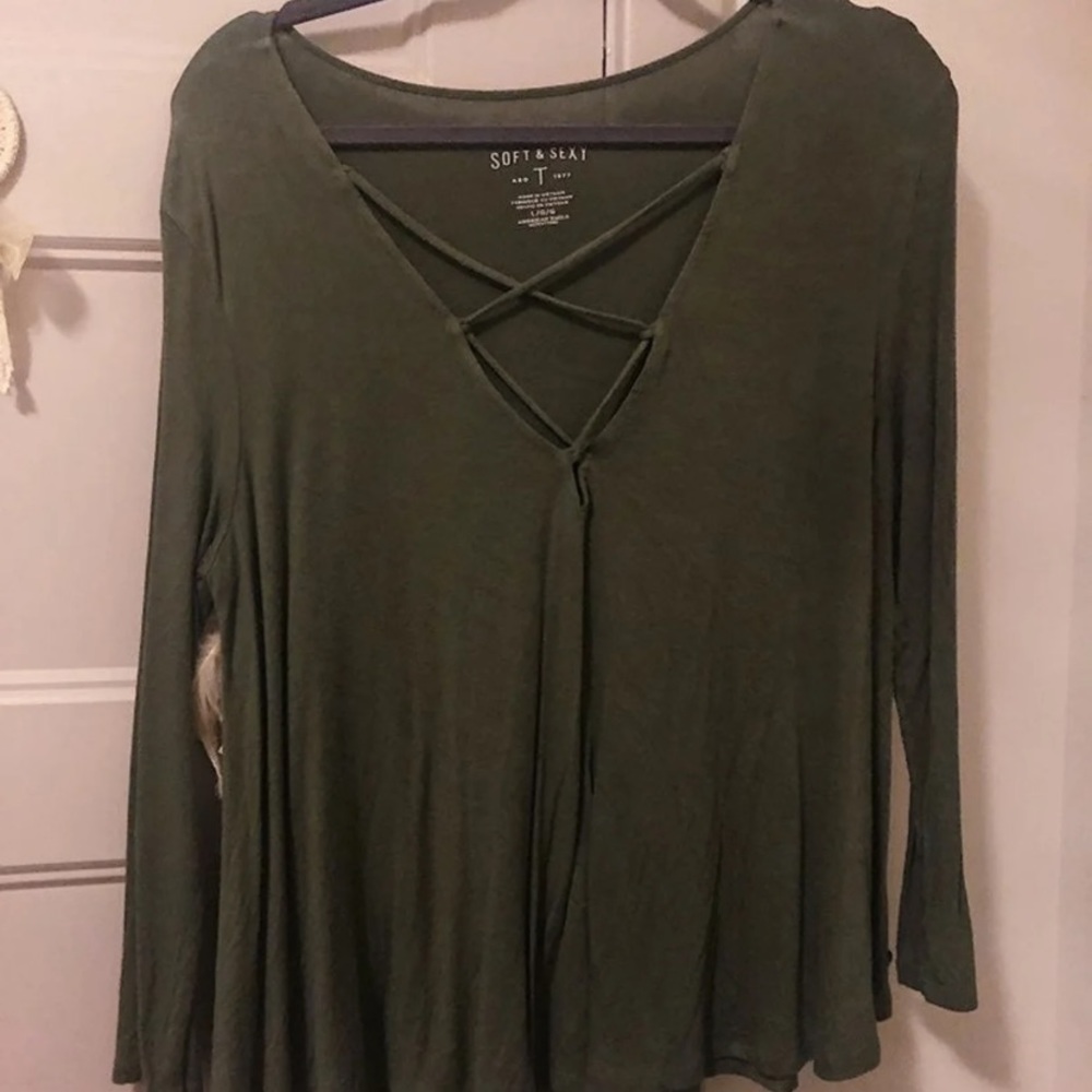 American Eagle Top